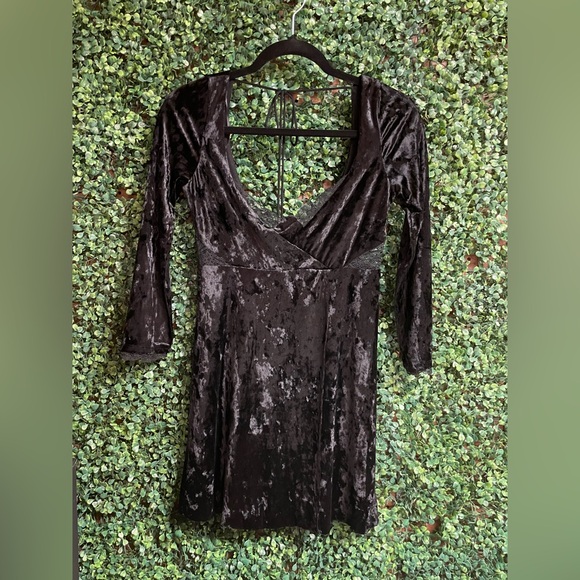 Free People - Kat Velvet Mini Faux Wrap Dress - Lace Paneling - NWT - XS - $128 - Picture 8 of 16
